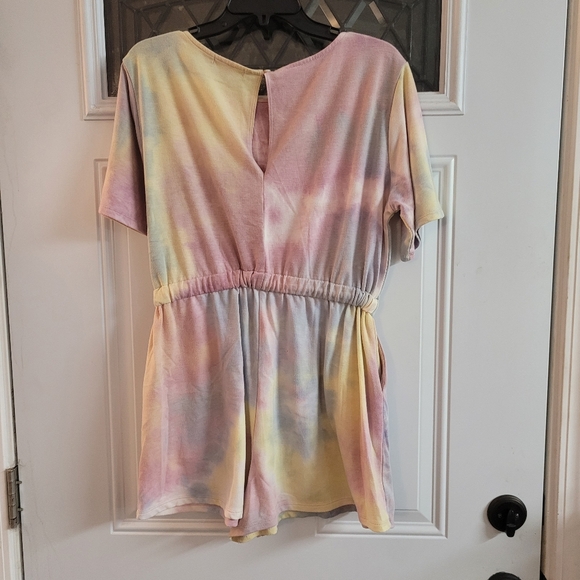 Women's Romper XL - Picture 1 of 5